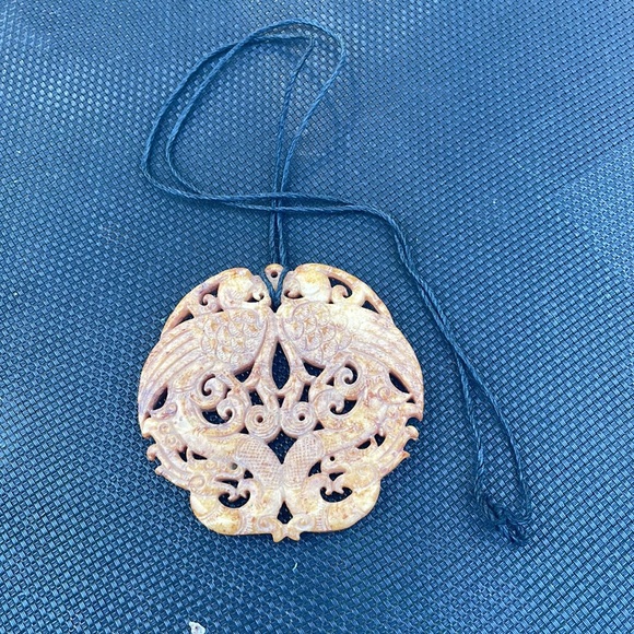 Carved stone pendant with black cord chain - Picture 3 of 5